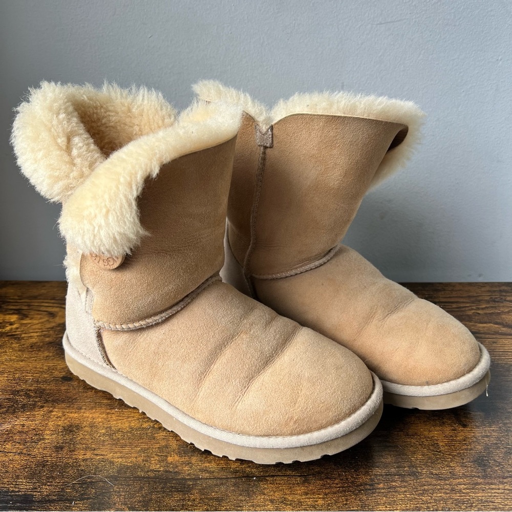 UGG boots size 7. Very warm for winter.